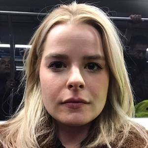 Meet your Posher, Claire